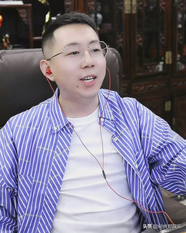一场直播扣30多分,王小源打破YY违规纪录,怀疑自己太“肮脏”了