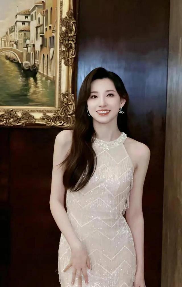 央视二十位著名女主持人排名