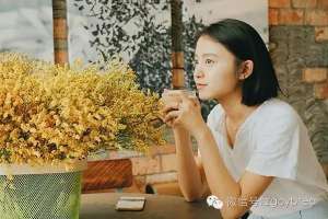 女主播水仙主播视频(儿童节嫩绿茶开业趴茶语美女主播现场直播，时尚美味，惊喜不断)