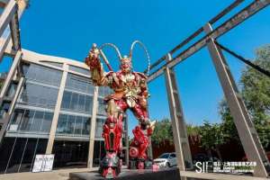 韩国女主播艺瑾 下载(赛博朋克的艺术秀场闵行这里端午不放假丨“艺游”未尽)