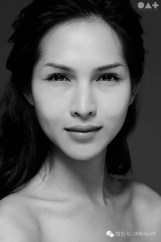 “秀气”还是“英气”？2016蒂芙尼变性美女素颜大比拼！