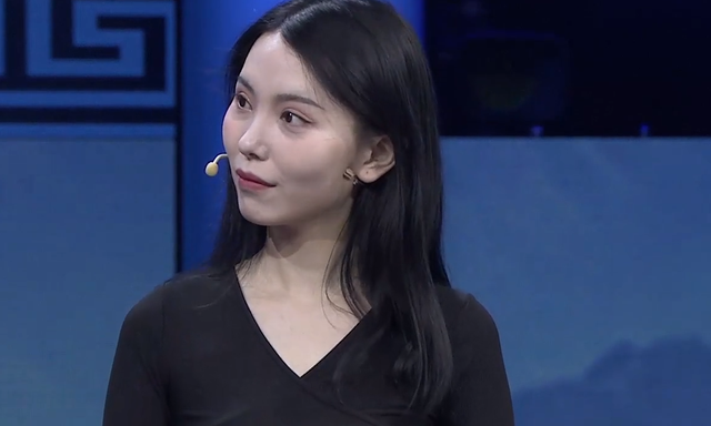 美女带贴身内衣上鉴宝节目?专家直言具有很高的文化价值