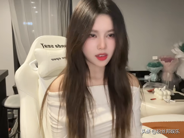 千万网红麦小兜首秀,YY直播再度引进顶流,携超级公会强势入驻