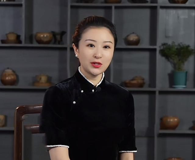 网红晨曦姐姐猝死，背后真相惊人，直播行业怎么了？