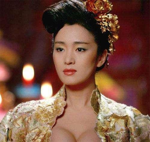 林青霞的胸,巩俐的腿,温碧霞的腰这6位中年女星性感起来迷死人