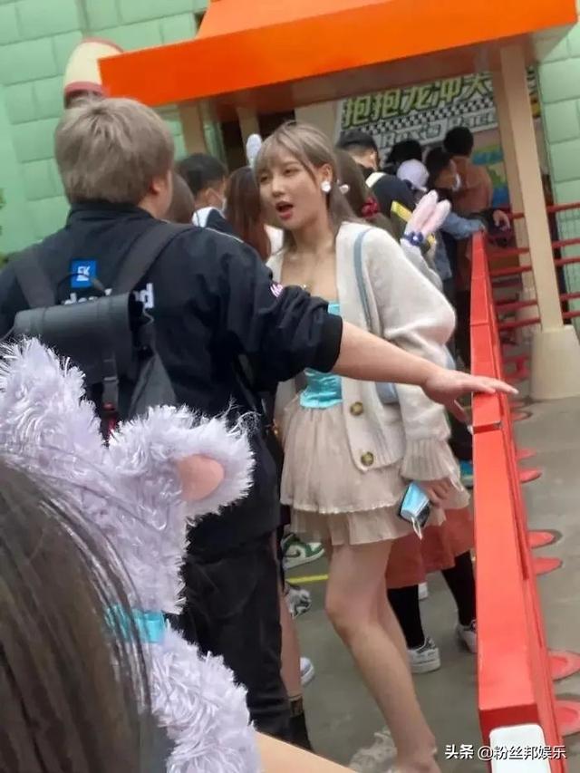 女主播情人节停播,解释“凑巧”是生理期,被自己粉丝质疑