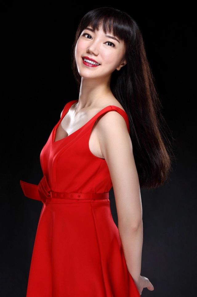广东电视台13位美女主持人,谁是你心目中的偶像