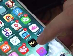 女主播被狂c(色情直播平台“Max”覆灭记：一年获利25亿，200多人落网)