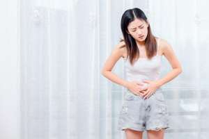 女主播 女装(女主播半年瘦身十几公斤，人是变美了，走路却成了难事)