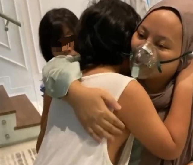 36岁女星因新冠去世,生前剖腹产下第四胎,去世当天丈夫竟在直播