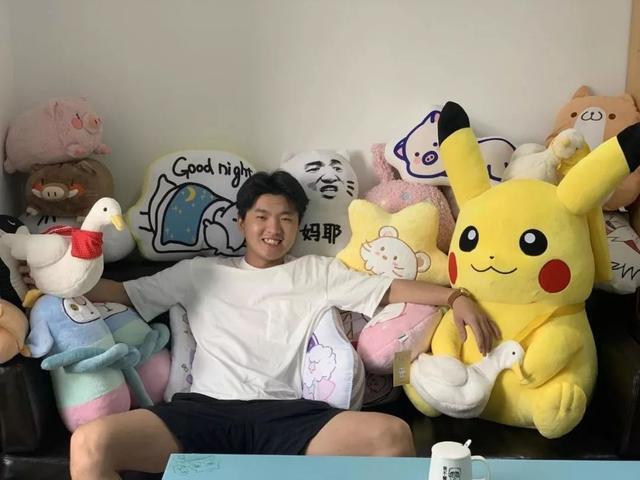 “二次元之城”福州:3个cosplay女生 10平米车库 年销5000万