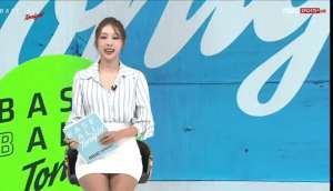 女主播美腿视频(韩国极品美女主持人黑丝大长腿太有魅力了)