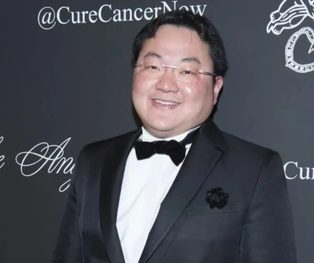 华裔男子花百亿泡全球女星,掏空马来西亚国库,最后惨遭四国通缉