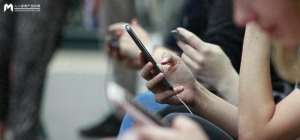 女主播 恋足癖(别只盯着吴柳芳，擦边早就无孔不入了)