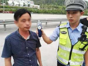 济南电台女主播阿敏(太嚣张泉州高速现最牛醉驾，超标准4倍多)