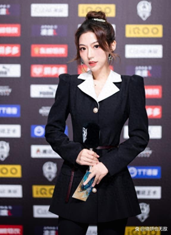 盘点王者荣耀KPL美女解说!个个肤白貌美大长腿!抓紧收藏!