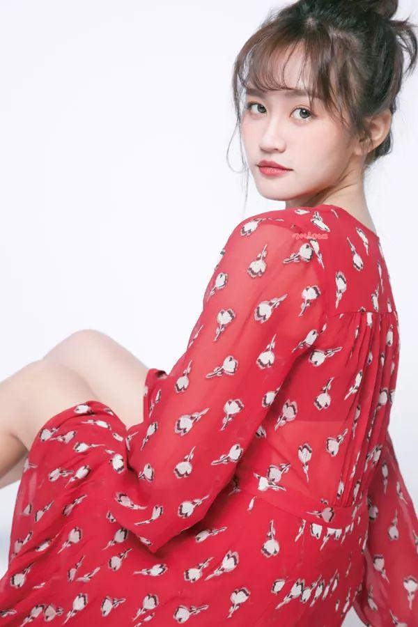 韩国95后“水蜜桃系”少女 也太甜了吧!!!