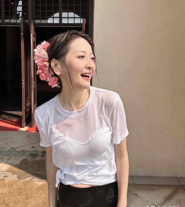 9个大美女，是央视各频道的当家花旦”，最性感的是六公主”