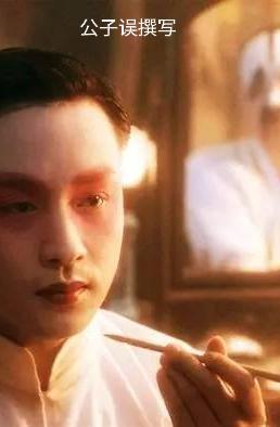 恶搞陈凯歌,拍过《一个馒头引发的血案》的胡戈,现在咋样了?