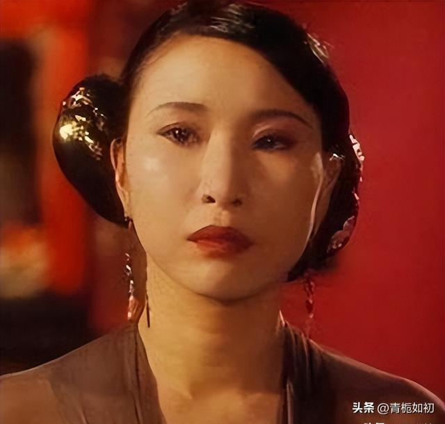 香港艳星李华月：35部生猛大尺度，惹争议落幕？