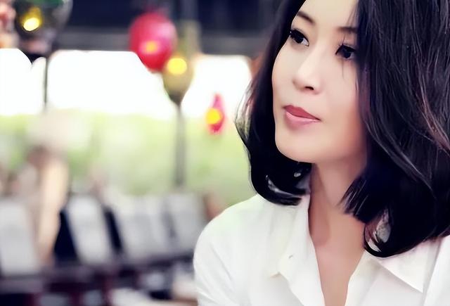 广东“美女主持”李泳：做贪官情妇被判3年，出狱后整容改过自新