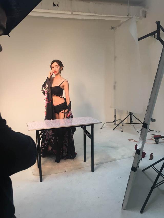 网红女主播王瑞儿 完美转型（组图）