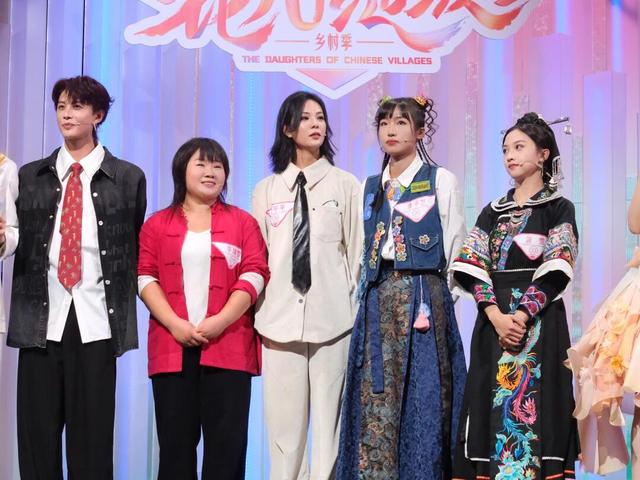 《花儿绽放》收官，她们是最美的花儿，伊能静加盟见证“她力量”