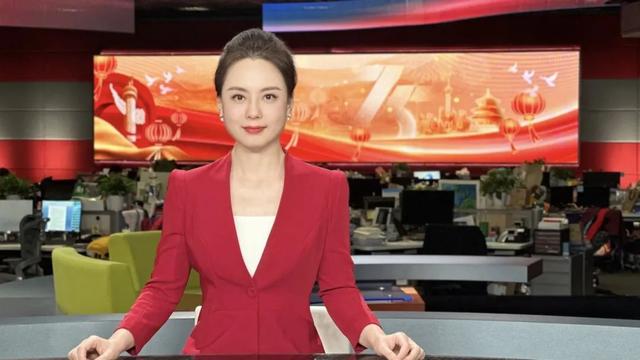 太亮眼!东方卫视“上新”首位00后女主播,已有百万粉丝!网友怒赞