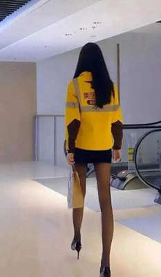 斗鱼 第一美臀女主播(超短裙、黑丝袜的“外卖媛”要凉了；马云将进军这个爆火的行业…)