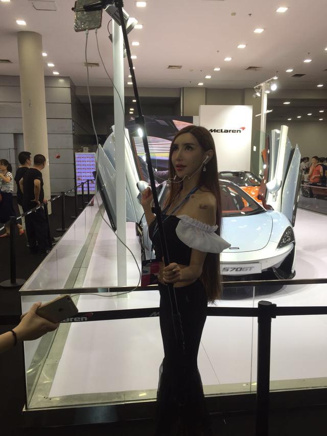 网红女主播王瑞儿 完美转型（组图）