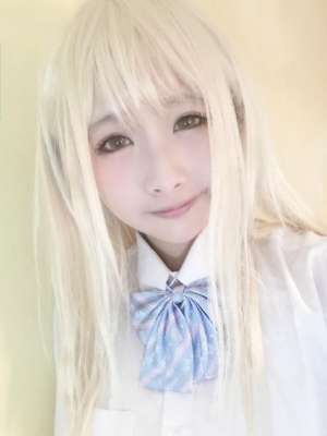 虎牙女主播萌萌(cosplay的美少女加上可爱又萌萌的小虎牙)