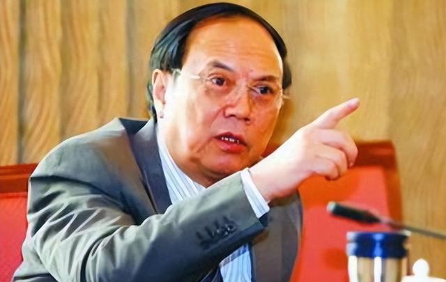 广东“美女主持”李泳：做贪官情妇被判3年，出狱后整容改过自新