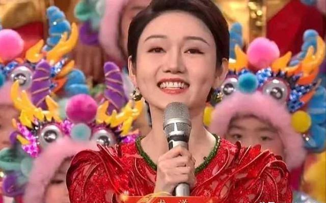 9个大美女，是央视各频道的当家花旦”，最性感的是六公主”