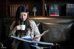 总裁的吃货女主播小说(小说：美艳女主播遇上霸道总裁，房产直接送)