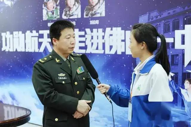 10个大美女,是央视各频道的“当家花旦”,最性感的是“六公主”