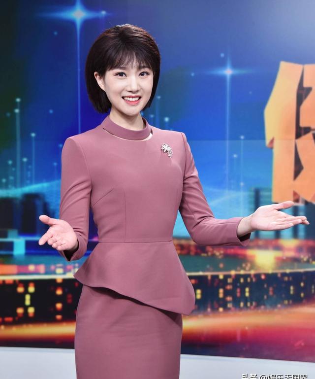 山东电视台20位美女主持人照片大全,个个端庄大气,深受观众喜爱