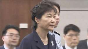 韩国美女主播朴呢麦354(韩国前总统朴槿惠一审被判24年 罚款180亿韩元)