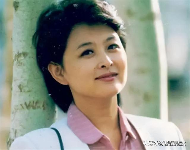 央视著名美女主持人,因推错门走上了不归路,生命定格在33岁