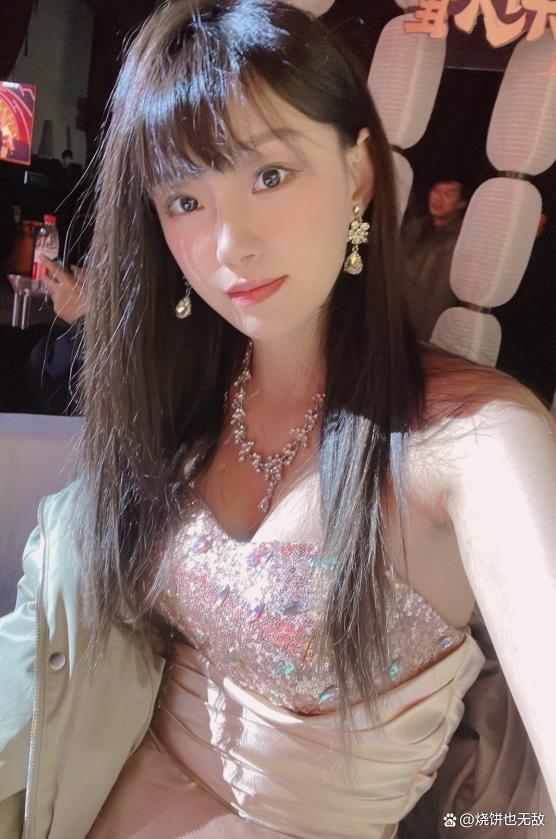 盘点王者荣耀KPL美女解说!个个肤白貌美大长腿!抓紧收藏!