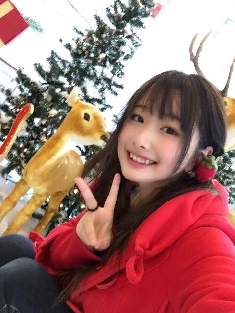 cosplay的美少女加上可爱又萌萌的小虎牙