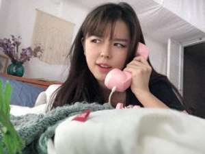 女主播跳极乐净土(沫子直播间大跳宅男之舞《极乐净土》，观众：阿姨，收了神通吧)