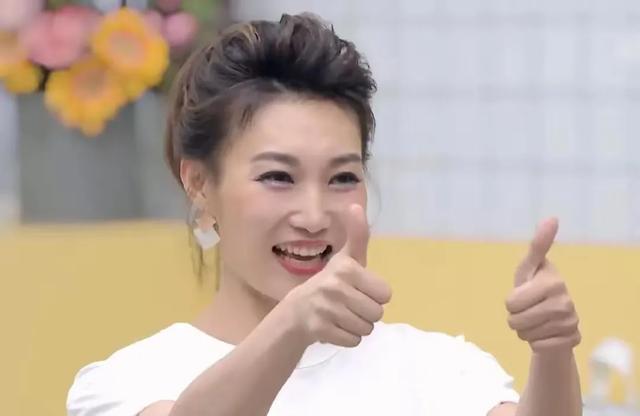 李梓萌,脱下主播装,生活中的她竟然有如此反差