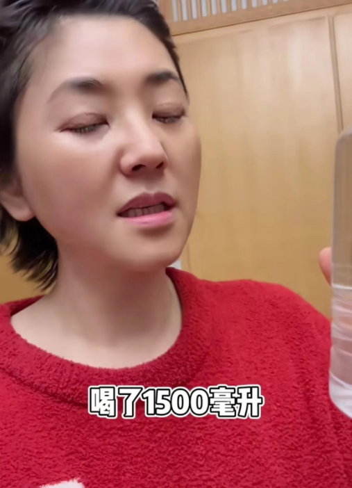 主持人方琼自曝,全麻后3秒就睡着,拉了一晚上,胃镜检查太痛苦