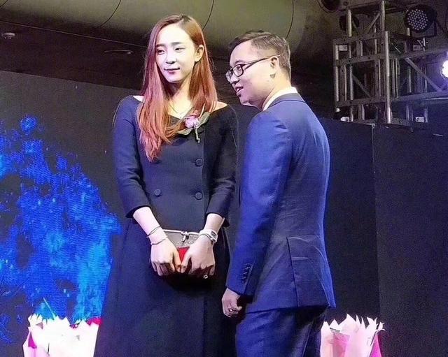 “初代网红”薇薇安:被打赏9000万后,与富二代闪婚,如今怎样了