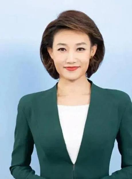李梓萌,脱下主播装,生活中的她竟然有如此反差