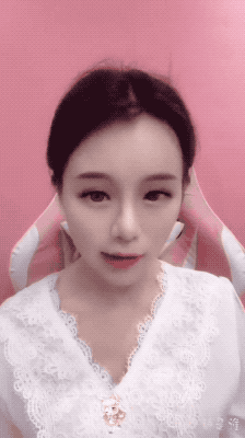 连上4天热搜的斗鱼女主播“乔碧萝”,究竟有多荒唐多魔幻?