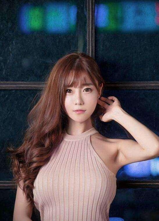 都是哪些人给女主播刷几十万甚至上百万的礼物？土豪？神豪？