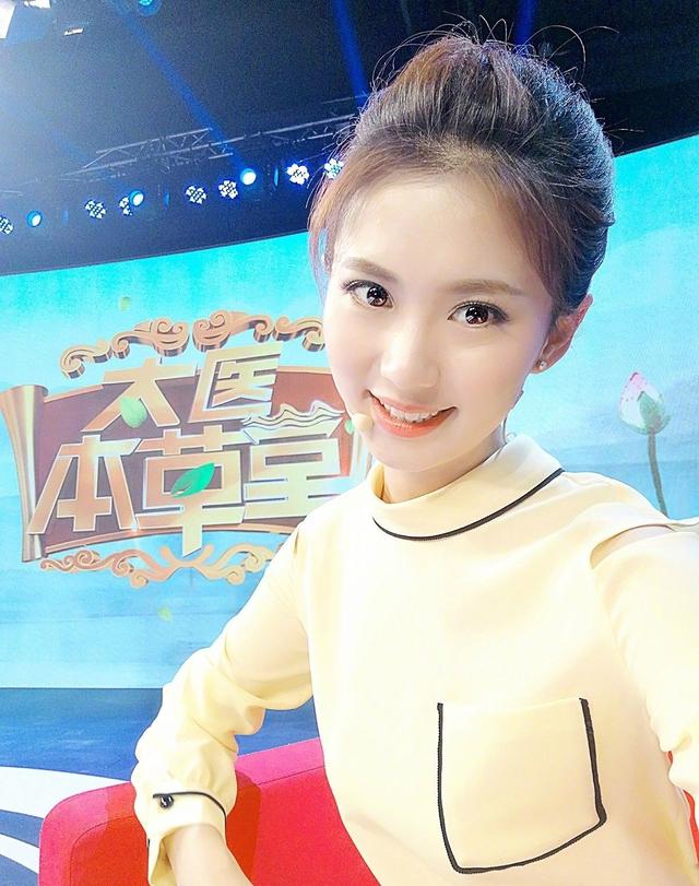 山东电视台20位美女主持人照片大全,个个端庄大气,深受观众喜爱