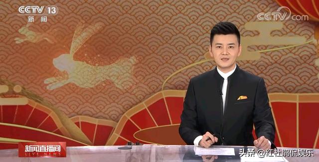 30位央视新闻主播的春节出镜服装,让人赏心悦目,谁搭配最好看?