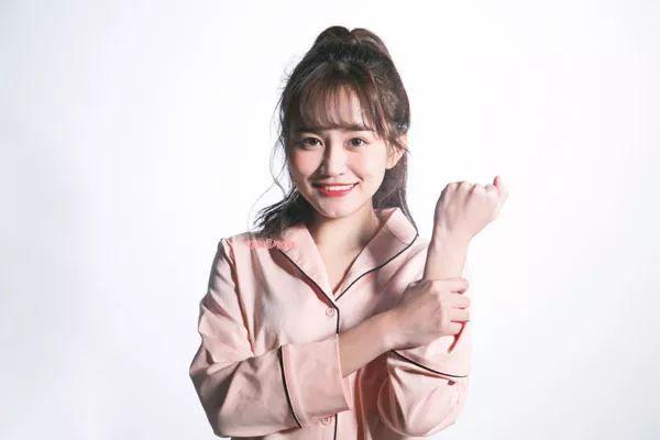 韩国95后“水蜜桃系”少女 也太甜了吧!!!